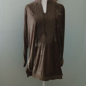 Soft Surroundings Green Velvet Embroidered Tunic Top
